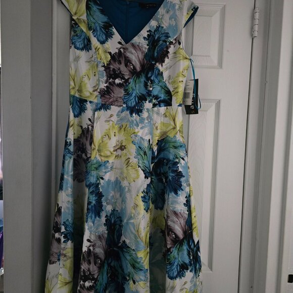 Sangria Brand Midi Floral Dress - Picture 5 of 6